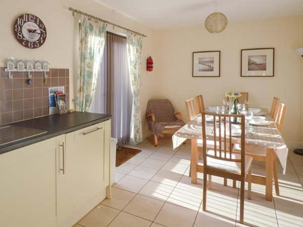 Grove Cottage, Whitby room 5