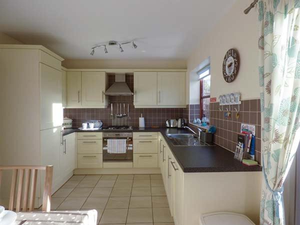 Grove Cottage, Whitby room 6